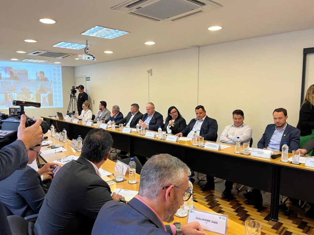 Fortalecimento do setor leiteiro do sul do Brasil é tema de encontro da Aliança Láctea, em SC