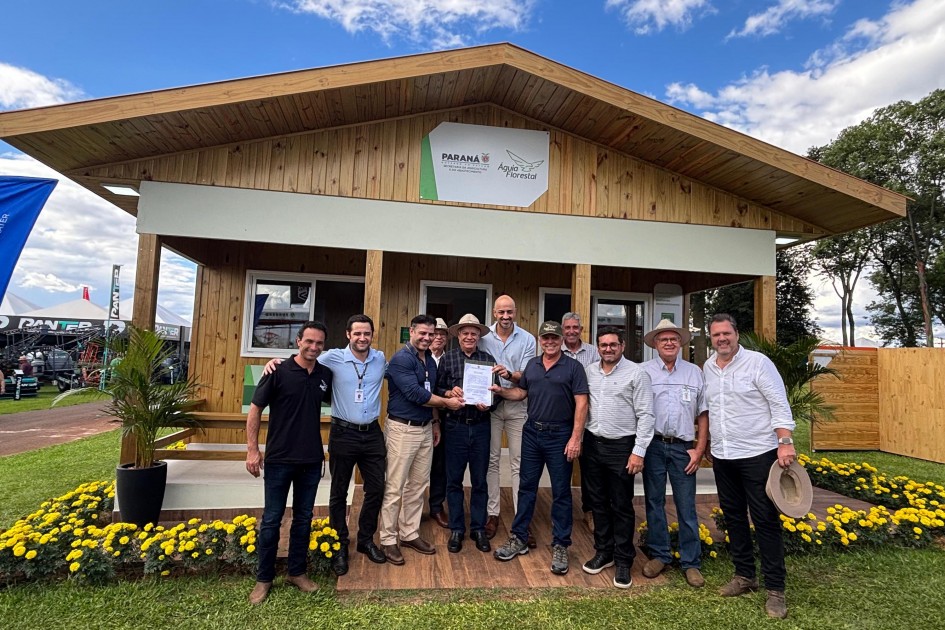 Paraná oficializa a doação de 100 casas rurais sustentáveis para agricultores do RS